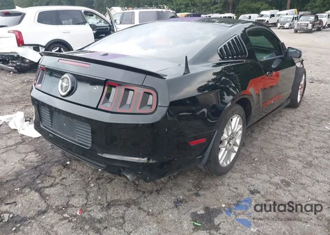 2014 Ford Mustang V6 Premium z USA, uszkodzony, nr VIN 1ZVBP8AM5E5312911